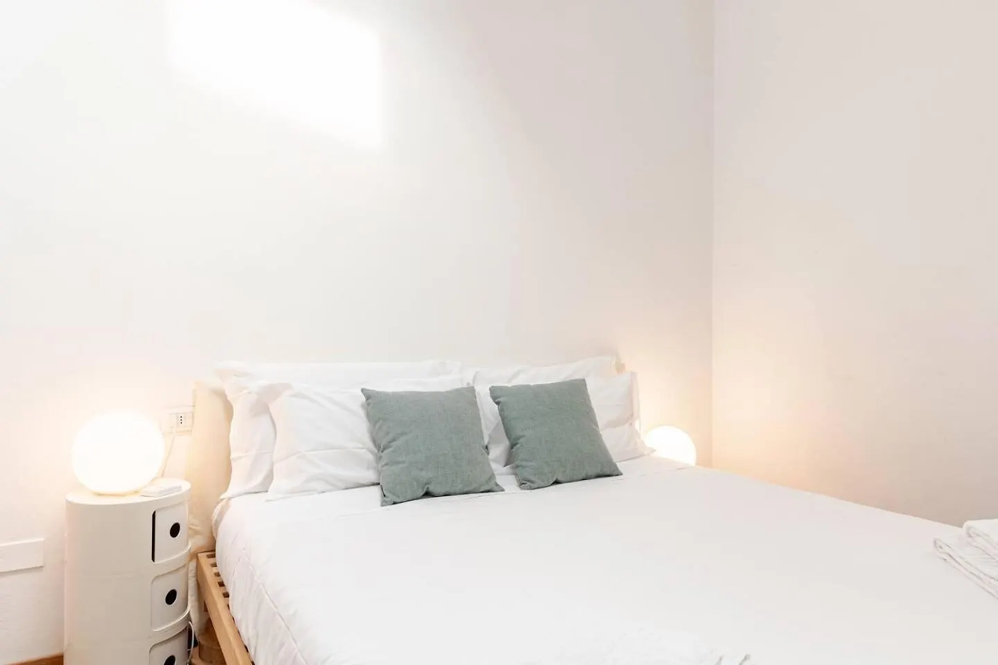 Calzaiuoli Sunshine Apartment Florence 0*,  Italy