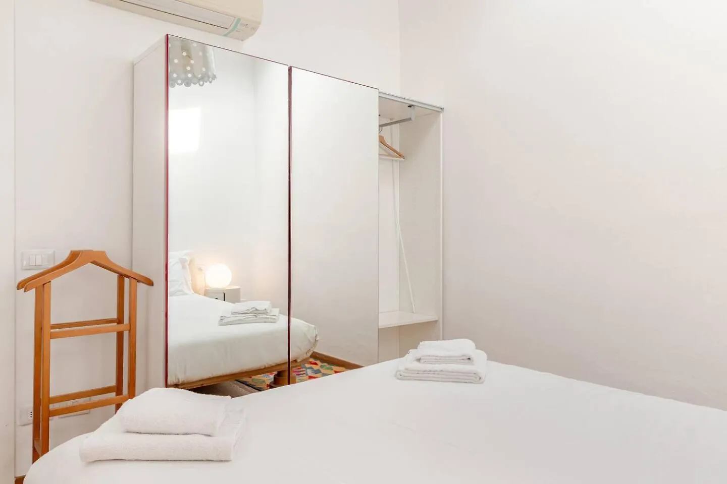 Calzaiuoli Sunshine Apartment Florence