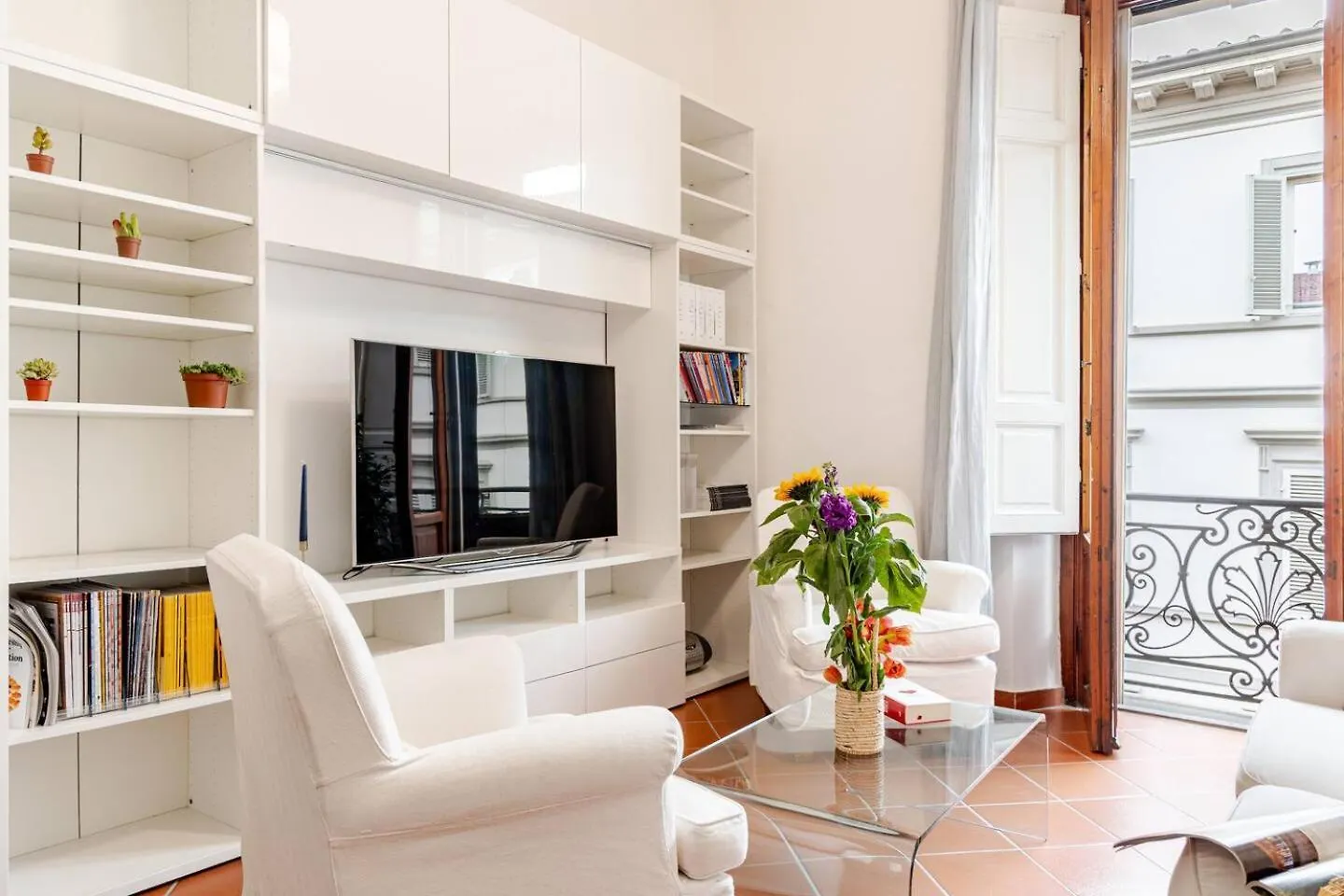Calzaiuoli Sunshine Apartment Florence