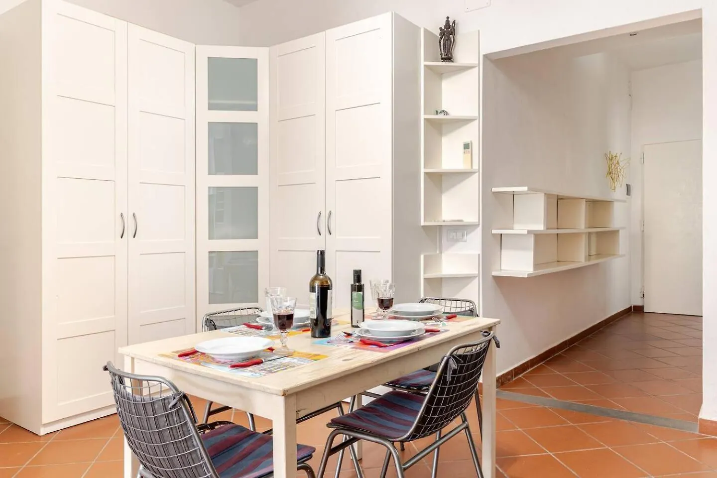 Calzaiuoli Sunshine Apartment Florence 0*,  Italy